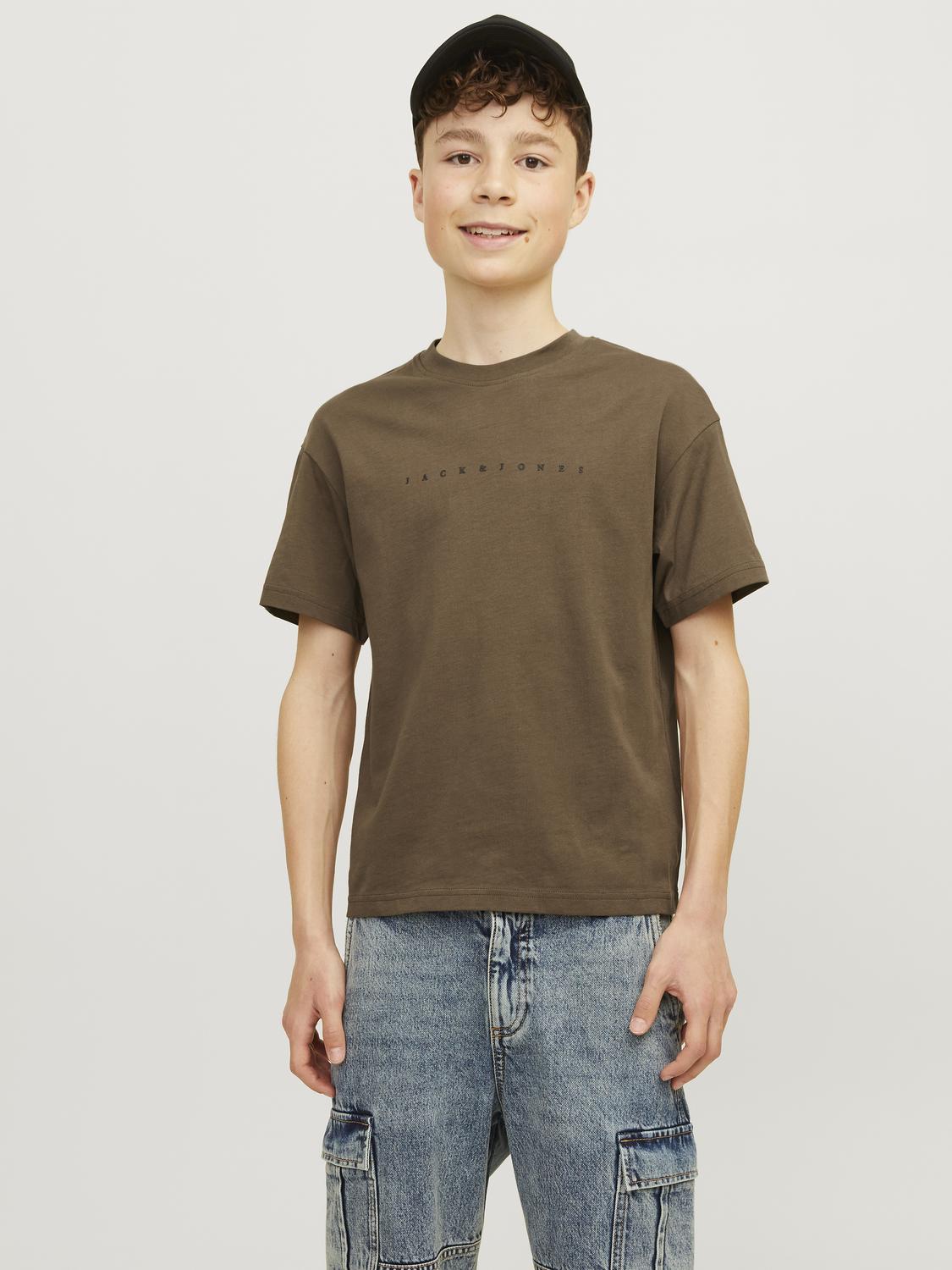 model_shot-front